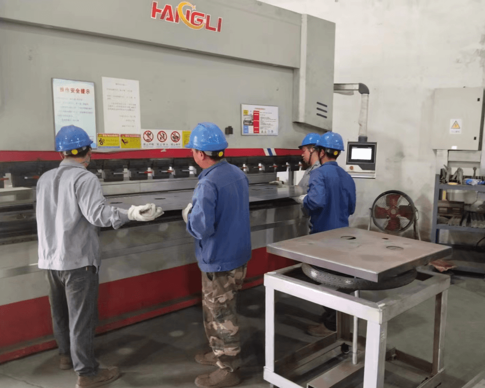 HDT factory floor with modern CNC equipment